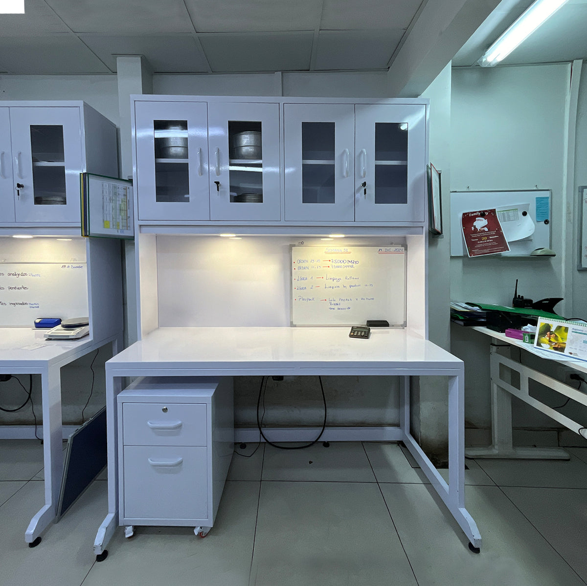 Escritorio de Oficina Personalizable