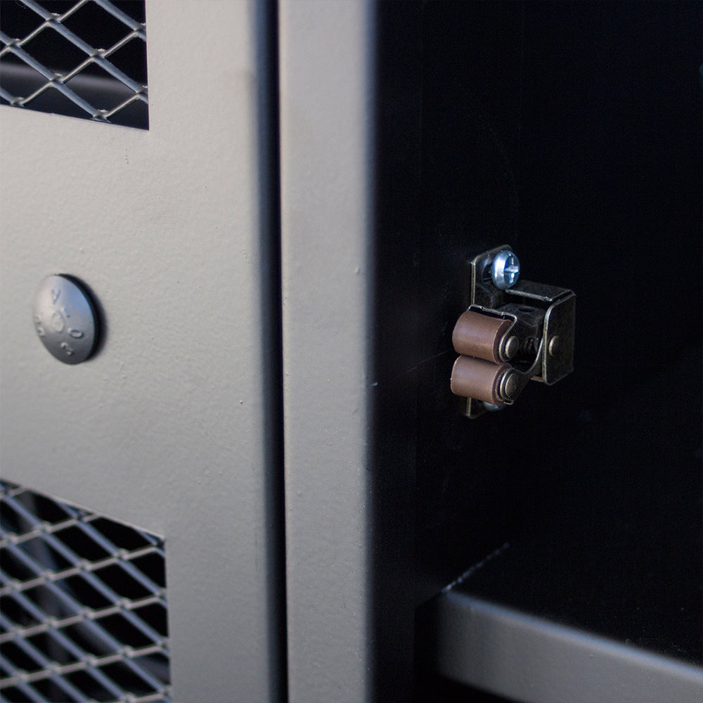 Bar Roots Negro Mate