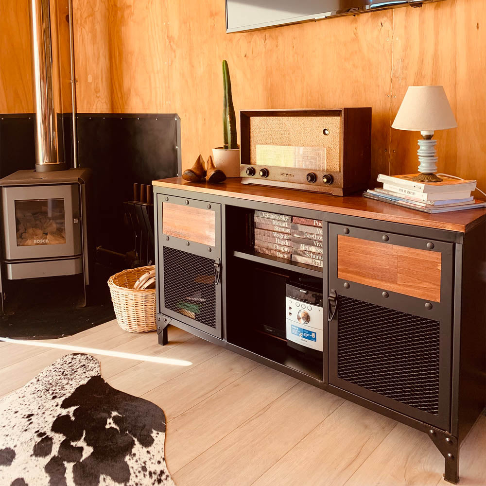 El Rack TV Roots Negro Mate de Movilocker