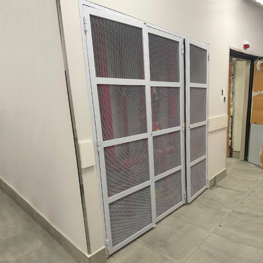 Puerta Metálica con Malla Desplegada Movimetal